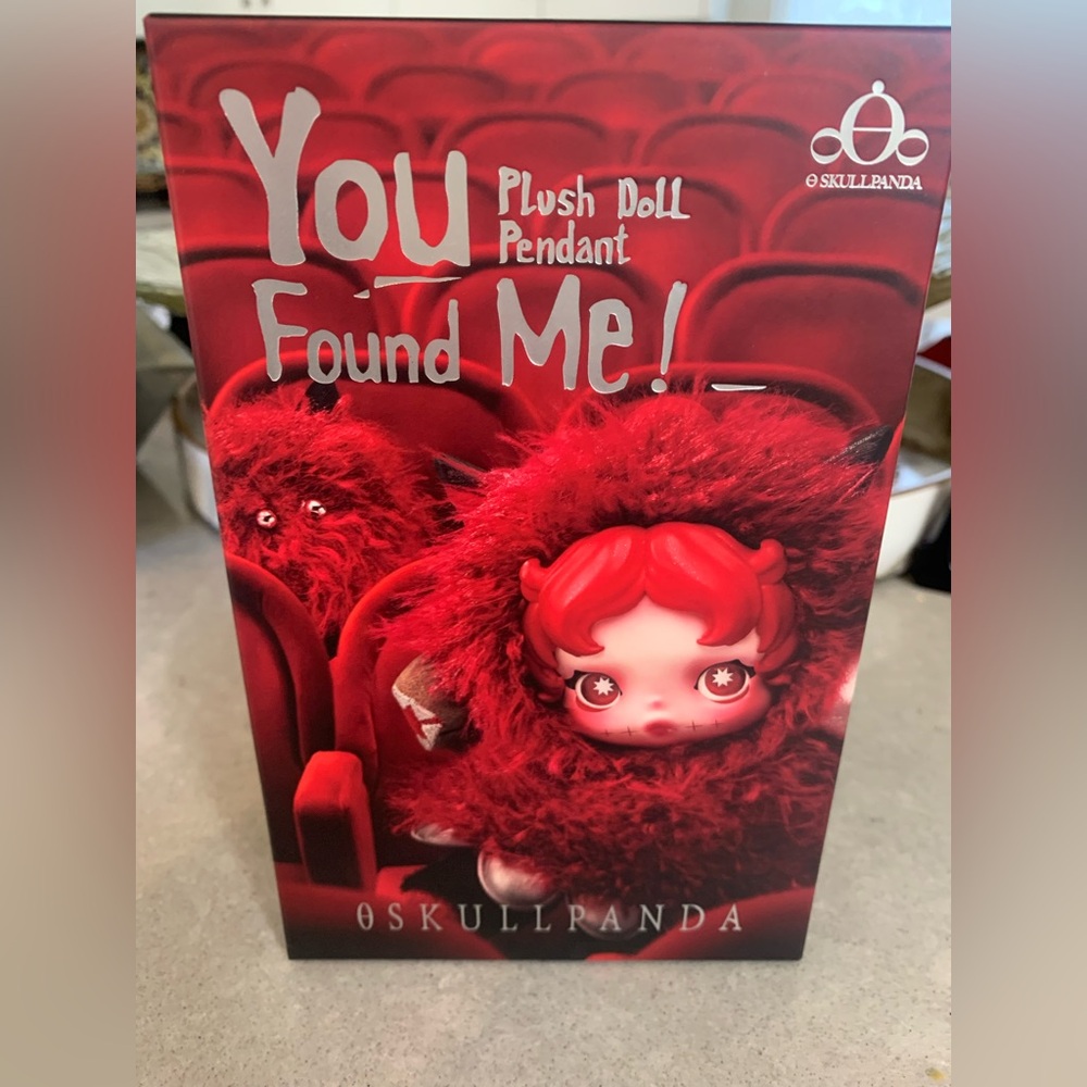 *AUTHENTIC* SKULLPANDA You Found Me! Sneaky Chestnut 🌰 Pendant *UNOPENED*